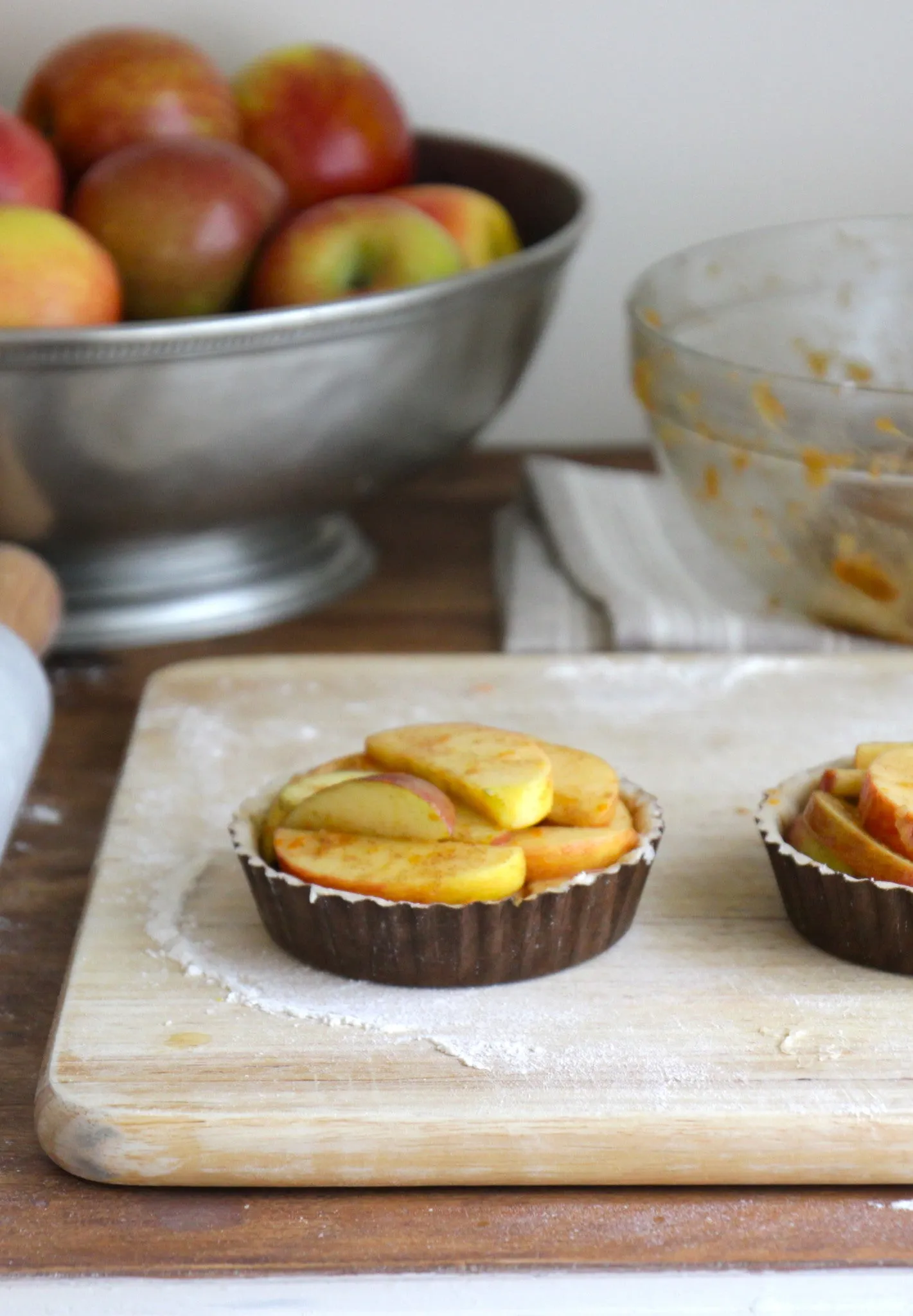 Brown Petite Tart Pans | 2 sizes
